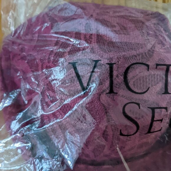PINK Victoria's Secret Date Push Up Bralette in Plum Lace - Picture 2 of 6